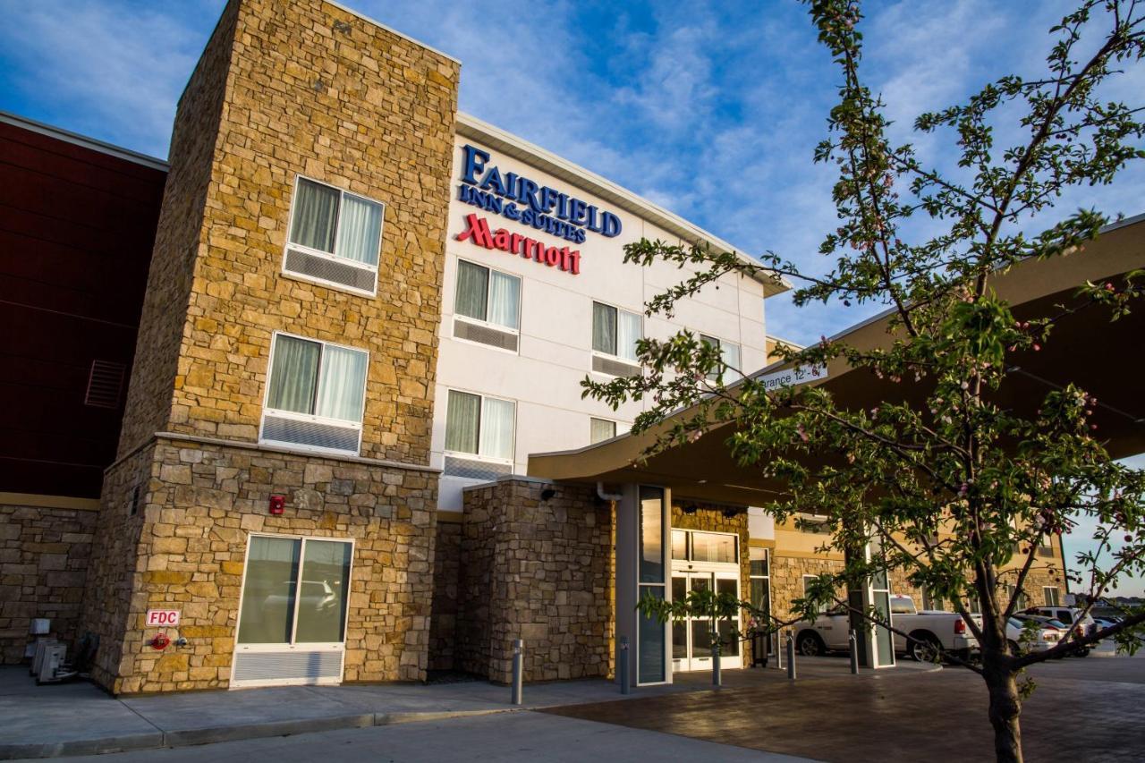 Fairfield Inn & Suites By Marriott Lincoln Southeast מראה חיצוני תמונה